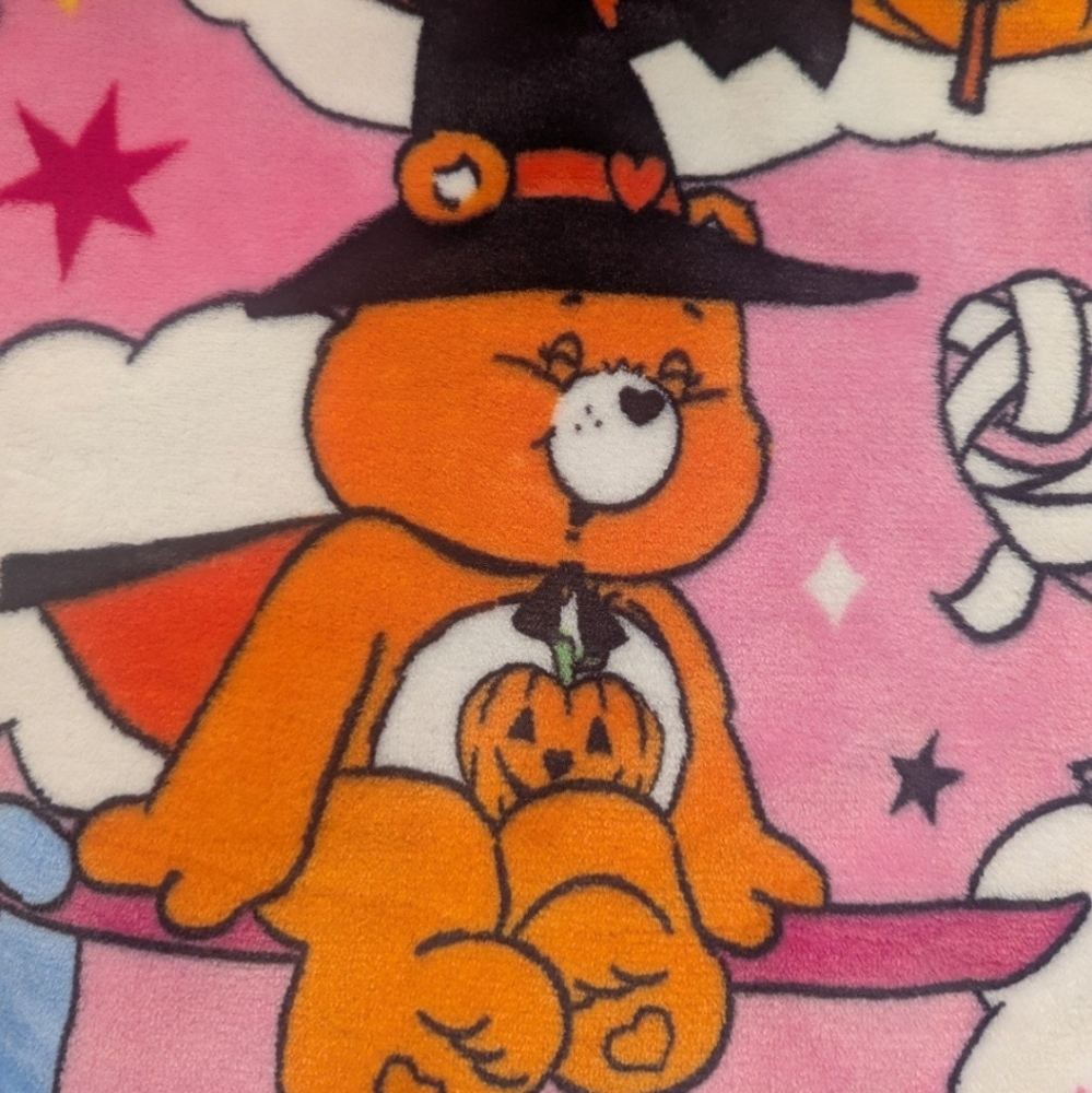 Care Bears Halloween Blanket 🎃 - Picture 5 of 7